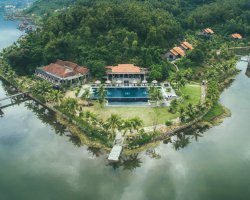 VEDANA LAGOON RESORT & SPA